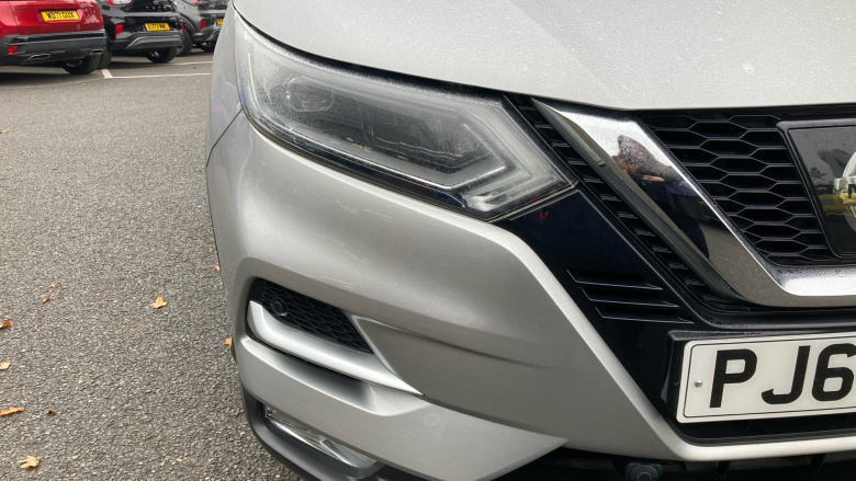 Nissan Qashqai 1.6 DiG-T Tekna 5dr Petrol Hatchback